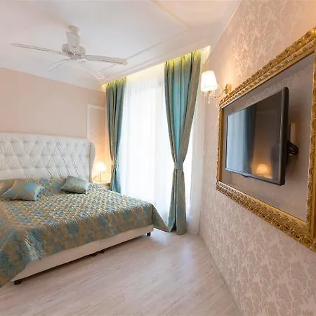 Готель Harmony 10 3*